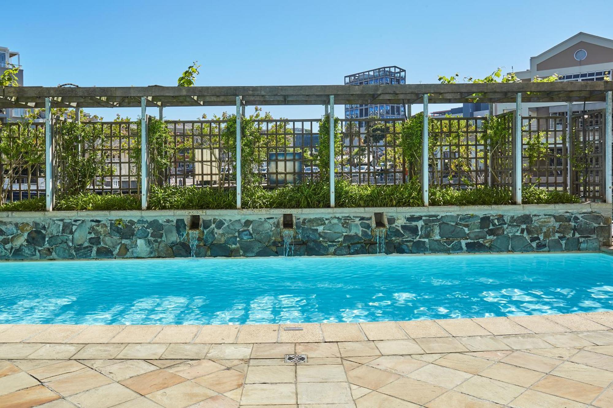 African Elite Waterfront ケープタウン エクステリア 写真